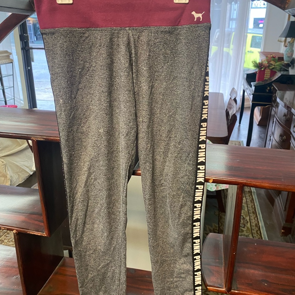 VS pink logo leggings